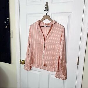 ✧･ﾟf21 satin pinstripe top